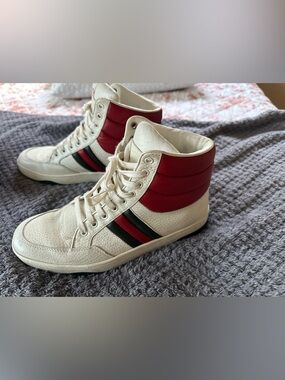 Men's High-Top Sneakers in White with Red and green Stripes